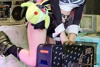 “Byoru”的万圣节写真资源，让你在妖艳与朦胧间徘徊，恭候品鉴！