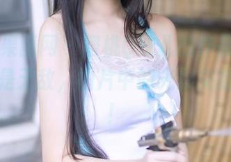 GIRLT果团网 – 蜜桃Q妹儿的作品：她的日常真是无敌，图片中的光影交错有点迷！