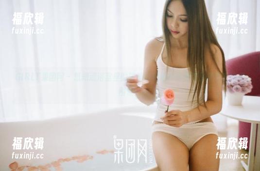 GIRLT果团网-陈迪娅 GIRLT果团网 - 想知道浴室里的陈迪娅和她的写真作品集吗?快来围观!