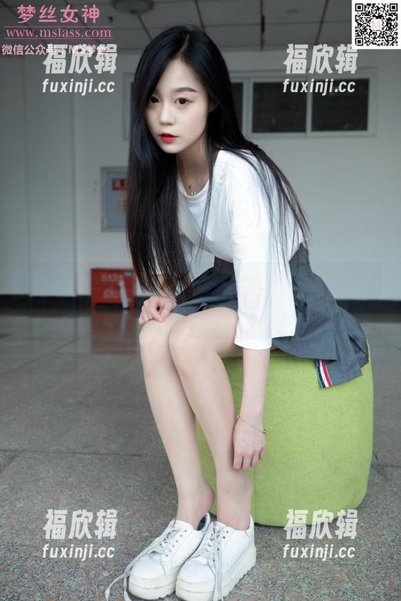 MSLASS梦丝女神 - 原图探秘：操场里的玥玥，小甜心到底隐藏了什么？