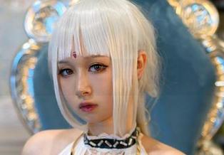PAKI草莓酱写真纪行：女孩的精选作品集，像阳光洒满心间！