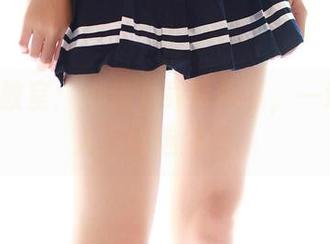 ROSI教室：一边下载写真集，一边思考人生的选择题。