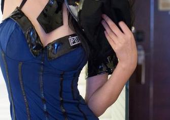 TuiGirl推女郎 – 在阳光下转身的胡允儿，泳装照片美得让人难以自拔，呃，这身材真是让人怦然心动。