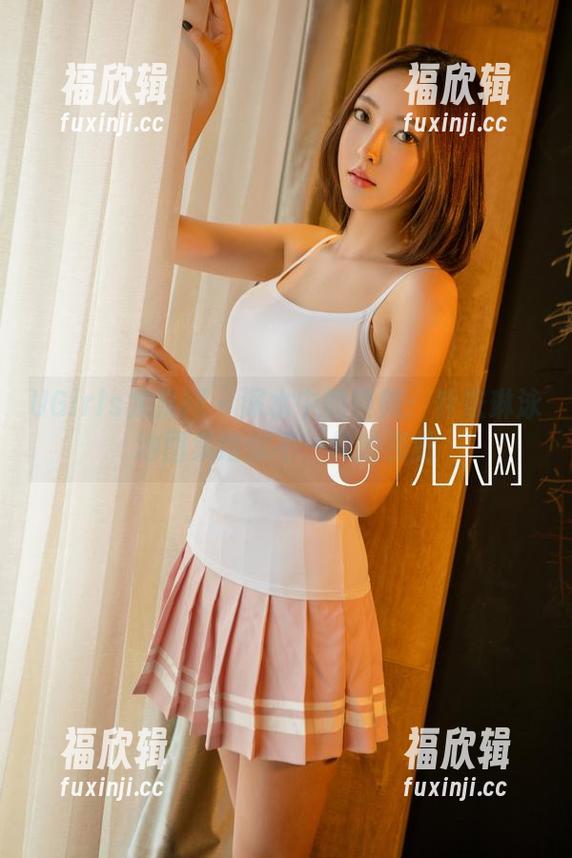 UGirls尤果网-乔依琳 UGirls尤果网 - 深水中的轻舞:乔依琳泳池图集给你不一样的视觉