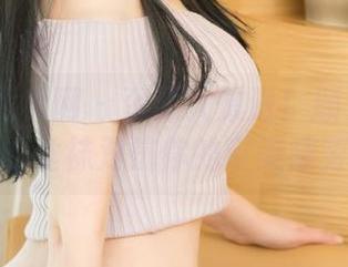 UGirls尤果网 – 资源大放送！颜爱泽与她的丝袜对抗你的审美疲劳