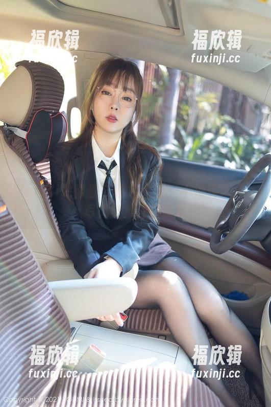 YouMi尤蜜荟 - 黑色诱惑：小海臀Rena写真全集深度解析