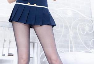 beautyleg – Momo的浴缸私房摄影，光线和水的舞蹈，原图竟如此撩人？