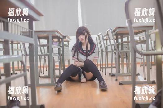 下载yoko夏宅的全套丝袜，谁说宅女不能性感呢？