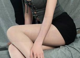 丽柜 – 苏黎的棉袜日记：精选写真集带你窥探轻奢感