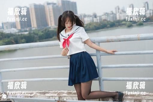 兔玩映画：在少女袜子的色彩里，发现属于你的灵感——一份绝不可错过的写真图包！