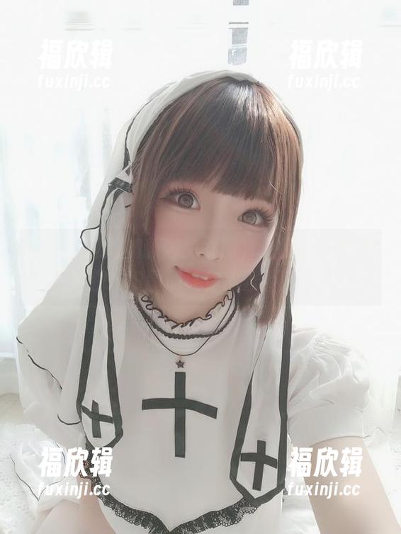 从未见过的加藤惠兔女郎，十万珍吱伏特的COS图册让你欲罢不能！
