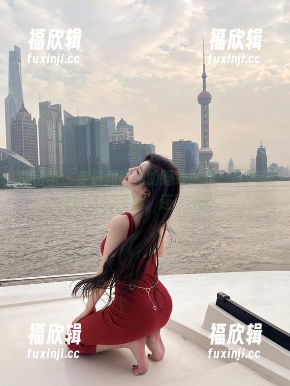 微密圈 - 走进周妍希的婚纱世界，高清图册不只是美丽，还藏着故事