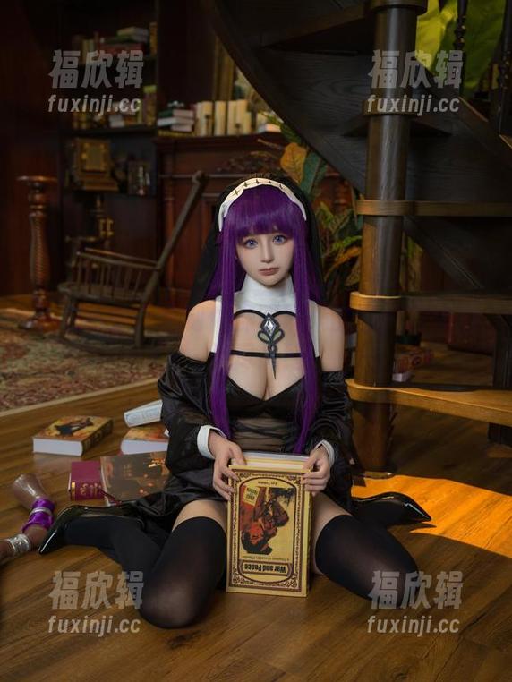 失眠小宁 失眠小宁:定制体操服带来的图片狂欢与无尽思绪