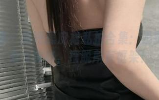 微密圈 – 超短黑皮裙私拍合集：奶雯的魅力与神秘，摆脱所有框架！