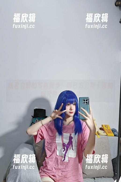 妖君白研的写真舞步：明日方舟斯卡蒂的照片里有点灵动