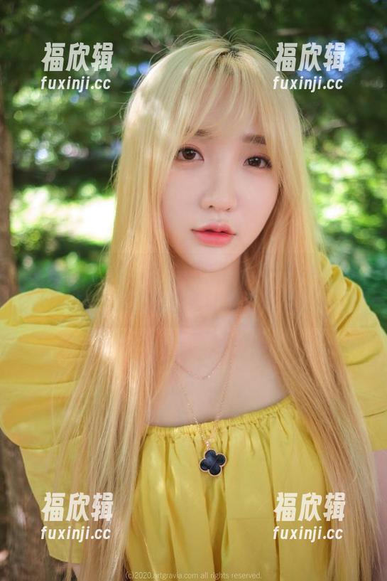 翻看孙乐乐(손예은)的ARTGRAVIAVOL.168，原图的魅力让我有些恍惚。