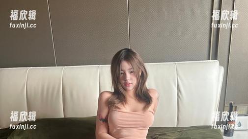 小u优优子 微密圈 - 这是牛仔裤下的秘密,小u优优子的图片精选查询