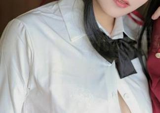 作品《浴缸》：小仓千代w在无圣光里绽放的私密美