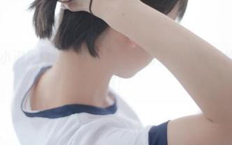 少女秩序 – 小满黑白调：带你体验图册里的幽默与忧伤，完全免费！