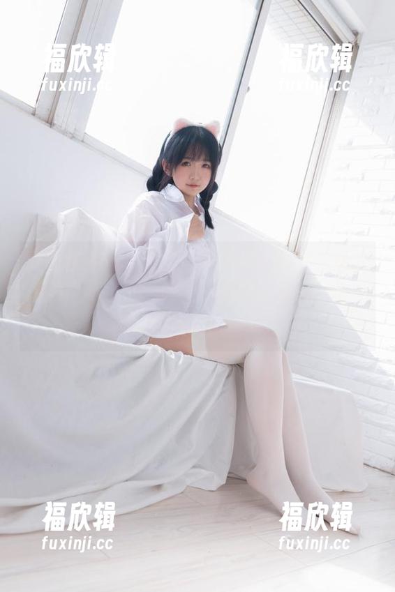 少女秩序-小葵 少女秩序 - 小葵全套写真半熟肉丝,让人想要“不小心”咬上一口的感觉……呃,我在说什么?