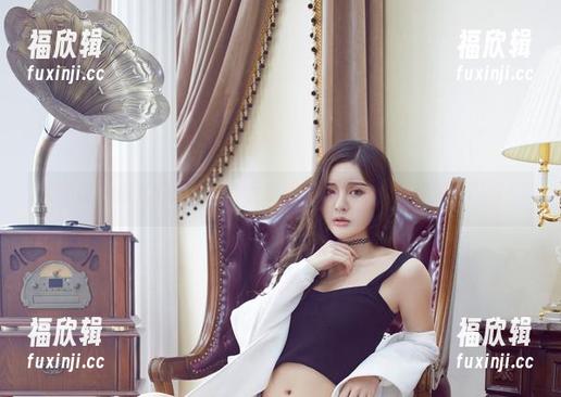 尤物馆-悦儿Yuky 尤物馆 - 悦儿Yuky的修女装,私拍图集,解锁别样风情!