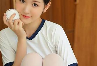 尤蜜荟 – 柚柚酱的私房护士：正式又带着点调皮