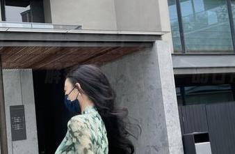 微密圈 – 最新写真集！左公子666的空乘女友居家，解锁“懒人空乘”的日常与秘密！