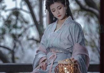 水手服加持，巴鲁巴鲁BaRu私拍的清新迷雾