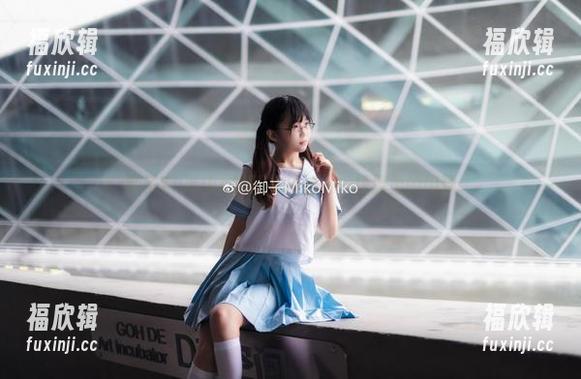 御子Yumiko的睡衣精选：一场温柔的闪现