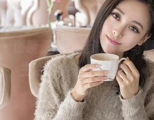 推女神 – 谭晓彤带你走进镂空写真，分享生活的另一种肤浅！