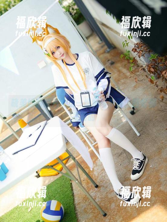 晓美妈 晓美妈的照片绣出一幅幅写真画,回忆都是甜的