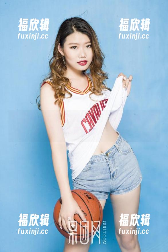 果团网-莫雅琪 果团网 - 比基尼界的女神:莫雅琪图包分享,快来补充你的人生动力!