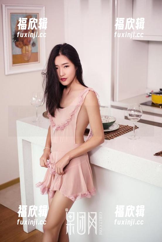 果团网-龚玥菲 果团网 - 龚玥菲的冬季毛衣珍藏:全套图片,暖到心里,冷也不怕!