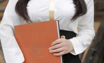 模范学院 – 想看连衣裙在星萌的身上怎么漂浮？这套图给你答案！