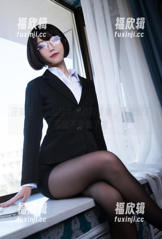 汪知子：姐姐的牛仔裤写真集，下载慢了可就不留情了哦