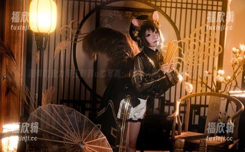 胶带的魔力与王胖胖u的写真：指尖一贴，灵感随之而来！