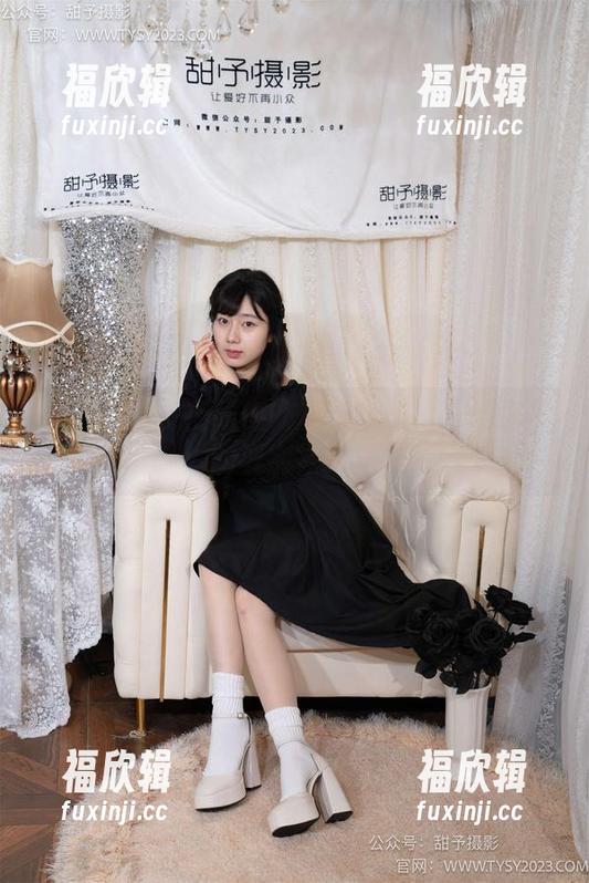甜予摄影 - 在线肉肉写真展：高跟鞋背后的真实与幻觉