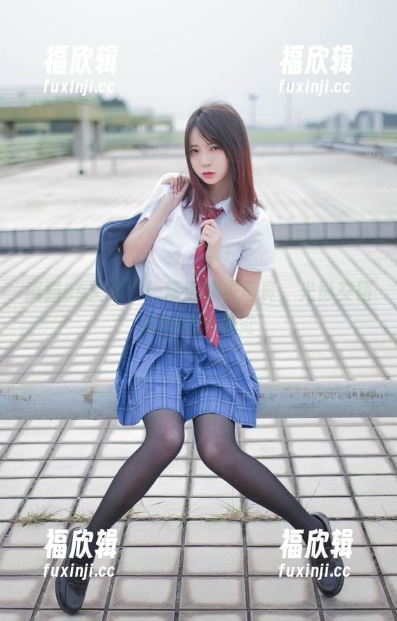 疯猫ss又来了！精选睡衣写真，光影交错间的微妙感觉