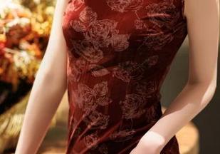 秀人网 – UU阿文的高清居家冒险：为何总是能在懒散中找到自拍的角度？
