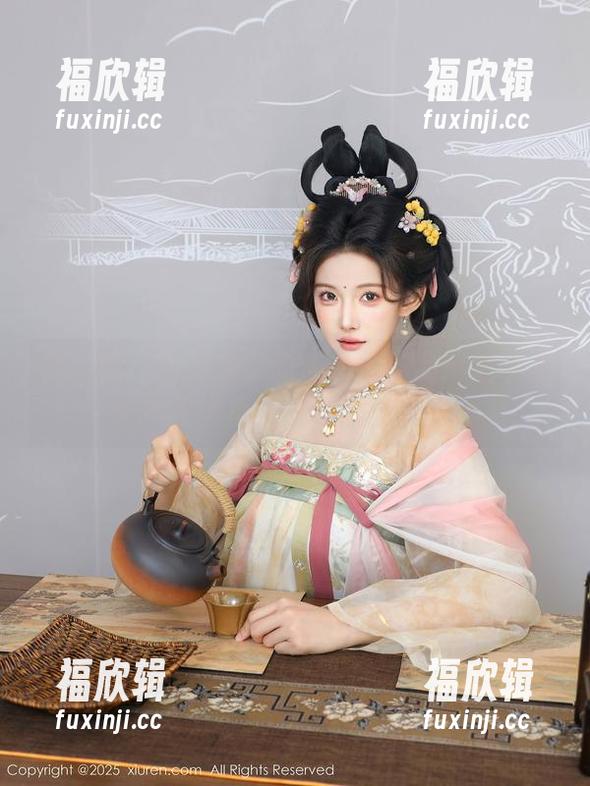 秀人网 - 来自凯竹的连衣裙作品：让你再也不想穿那条黑色的长裙了！