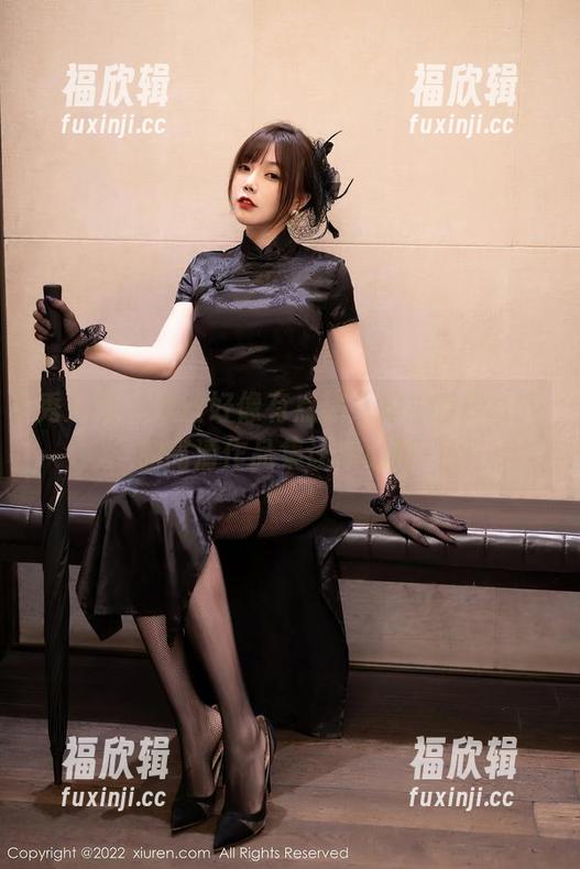 秀人网-周思乔Betty 秀人网 - 黑丝好像有点热:周思乔Betty的高清作品集让你心醉!