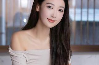 秀人网 – 杨紫嫣Cynthia的旗袍原图合集：谁说传统不能潮流？