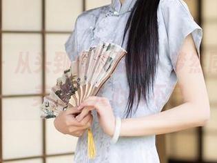 秀人网 – 从头到脚的温暖，梦然同学棉袜美图让人心动不已