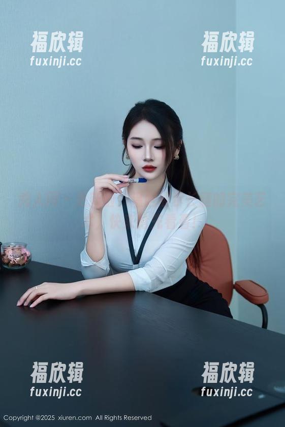 秀人网-温妮 秀人网 - 更新啦!温妮展示长腿的完美艺术,快来抢先看看!