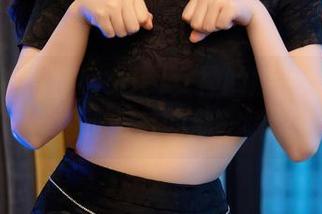 秀人网 – 葛征Model女神的原图：当阳光透过窗帘的那一瞬