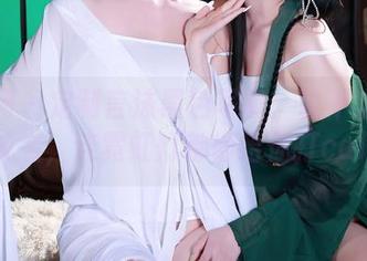 秀人网 – 定制言沫黑色写真：说不定你也能成名，连霓虹灯都得给你打call！