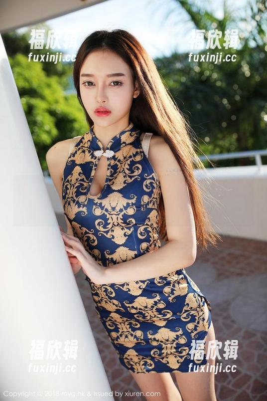 美媛馆-悠悠酱yoyoyo 美媛馆 - 看到悠悠酱yoyoyo修女套图,我突然觉得生活充满了意外
