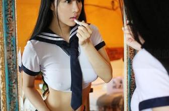 美媛馆 – 李七喜的眼镜：原图和图册的背后，藏着她的独特视角