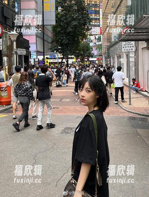 最新纯白写真集，舞小喵又来了，这次她可真会挑！