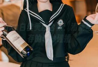 落落Raku白丝美图合集：清新与挑逗并存的奇妙碰撞